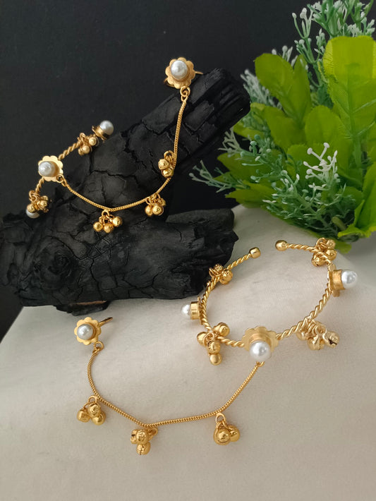 Women 2 Brass Handcrafted Gold-Plated Pearl Sudded Hathphool Panja Multi Ring Bracelet