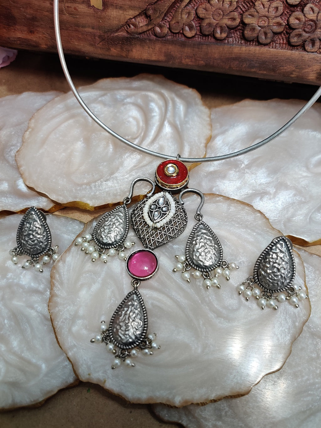 Oxidised Silver Plated Stone Studded Hasli Choker Jewellery Set For Women
