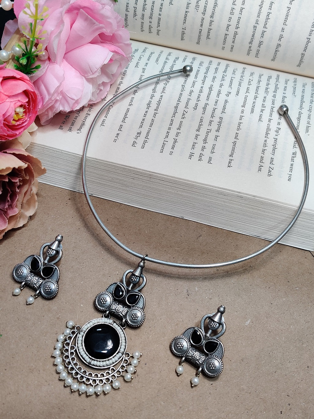 Oxidised Silver Plated Stone Studded Hasli Choker Jewellery Set For Women