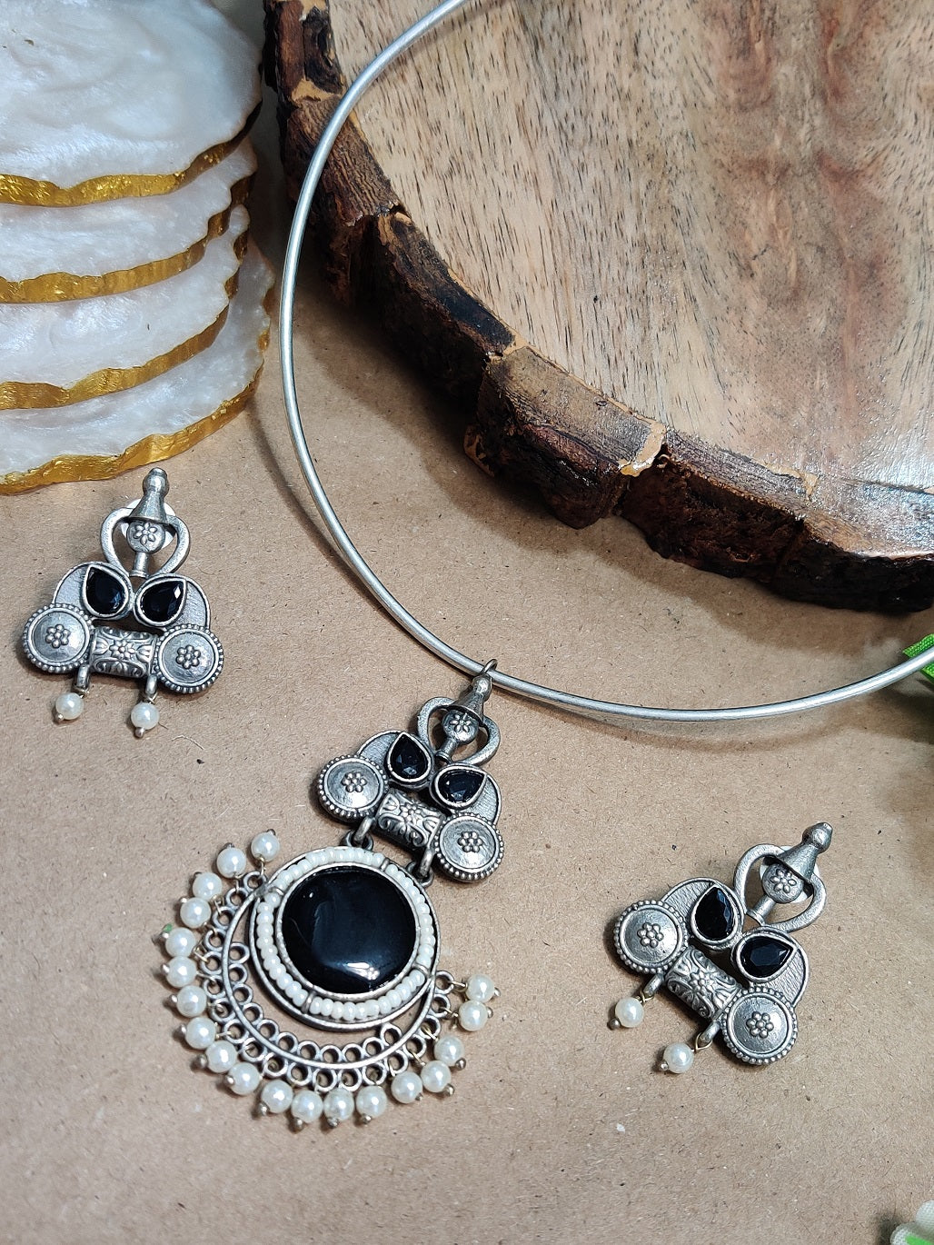 Oxidised Silver Plated Stone Studded Hasli Choker Jewellery Set For Women