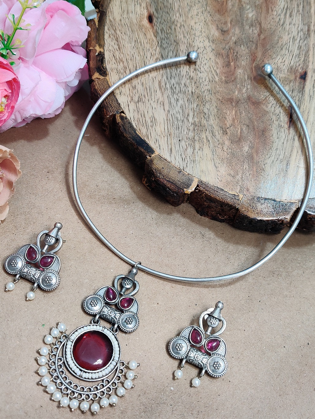Oxidised Silver Plated Stone Studded Hasli Choker Jewellery Set For Women