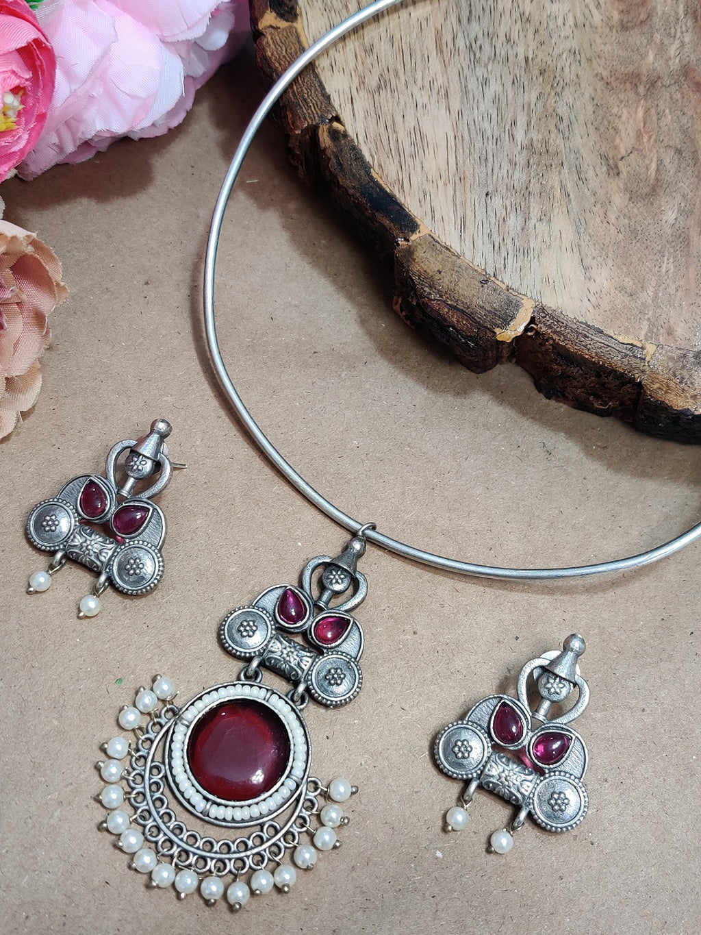 Oxidised Silver Plated Stone Studded Hasli Choker Jewellery Set For Women