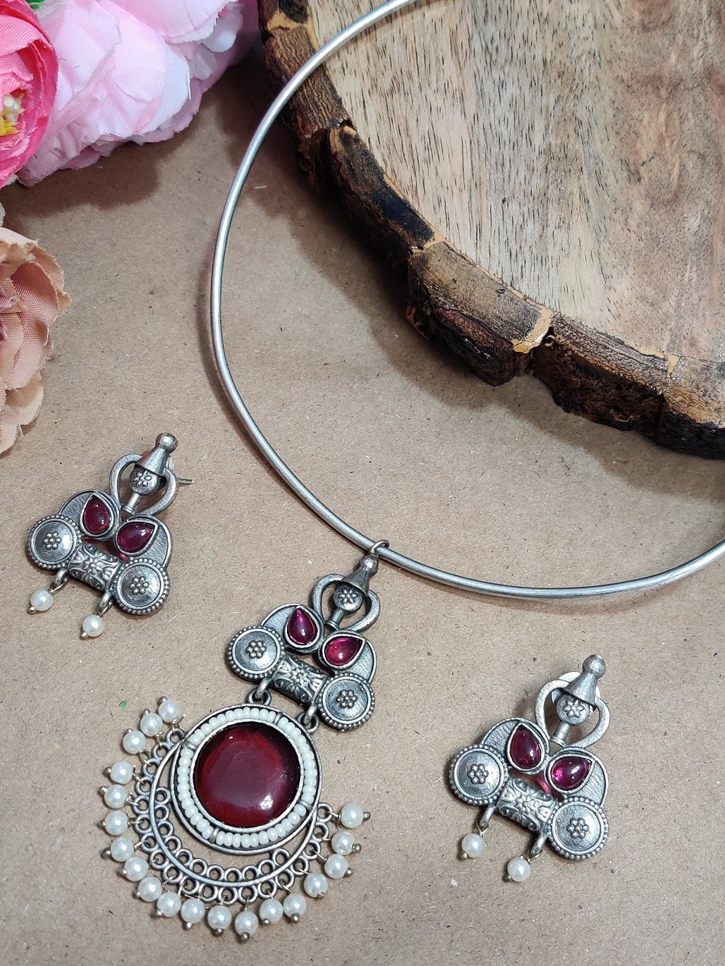 Oxidised Silver Plated Stone Studded Hasli Choker Jewellery Set For Women