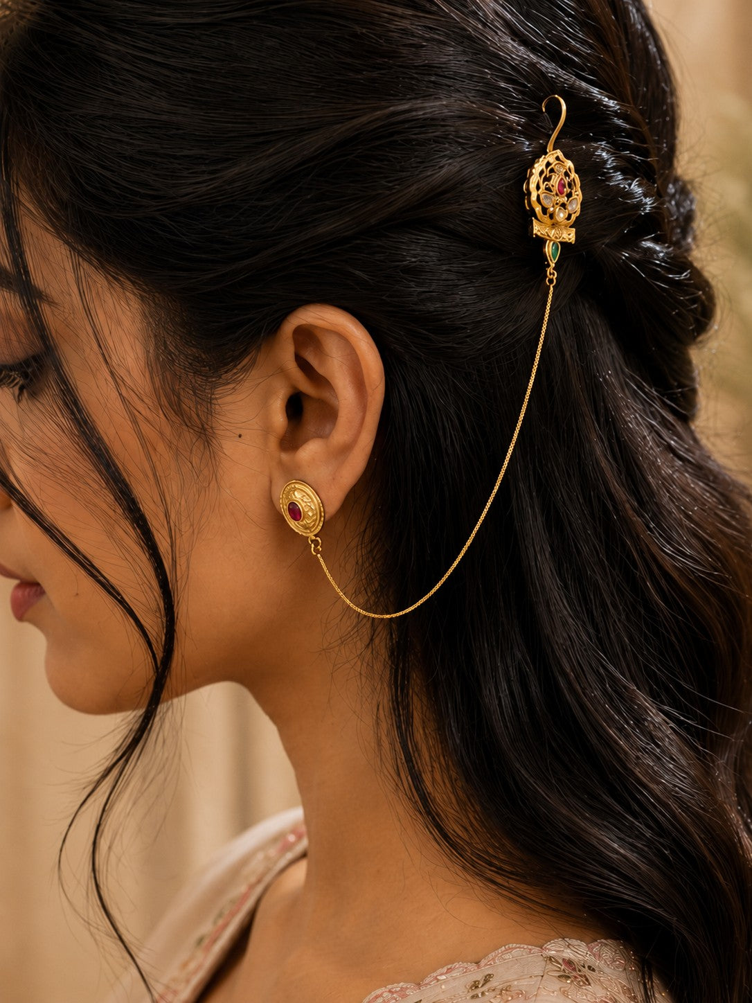Gold -Plated Earcuff Stud Kundan Earrings with Back Hair Chain Accessorry Earchains