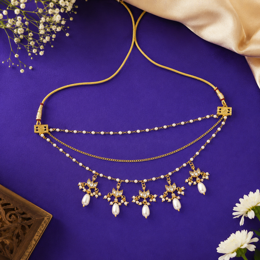 Gold-Plated Kundan-Studded & Baroque Pearl drops Beaded Jewellery Set