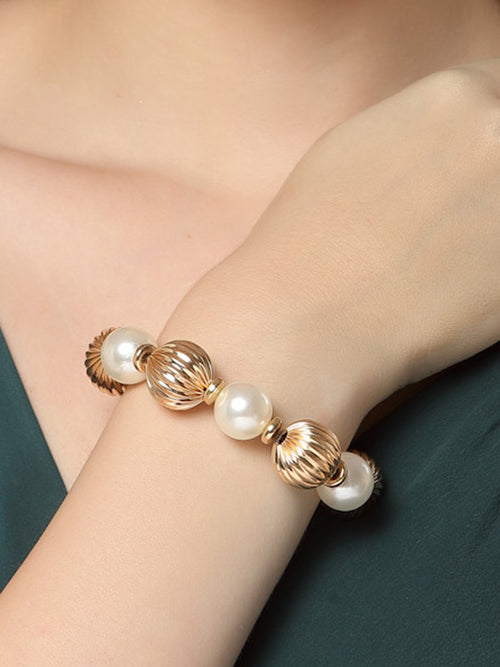 Elegant Gold-Plated and Pearl Statement Bracelet for Women