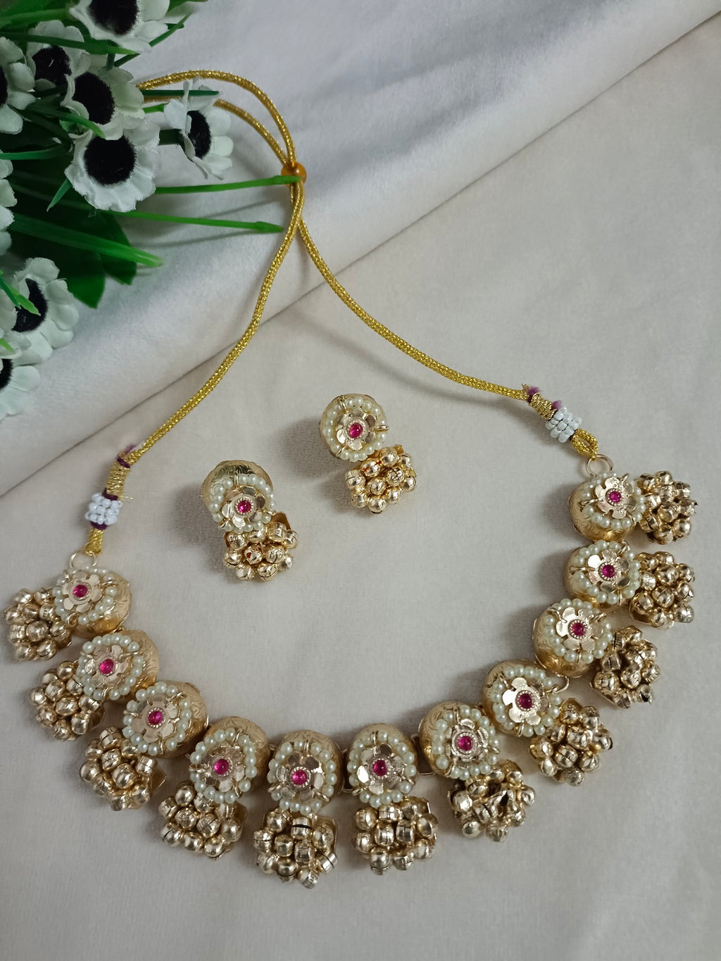 Brass-Plated Kundan Studded & Pearls Beaded Choker Wedding Jewellery Set