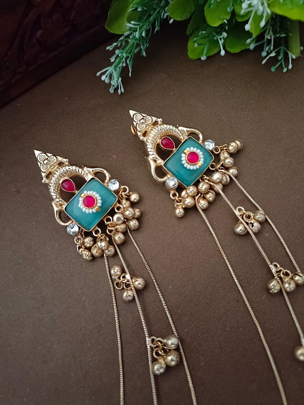 Brass-Plated Pachi Kundan Studded & Artificial Beaded Geometric Kashmiri Drop Earrings