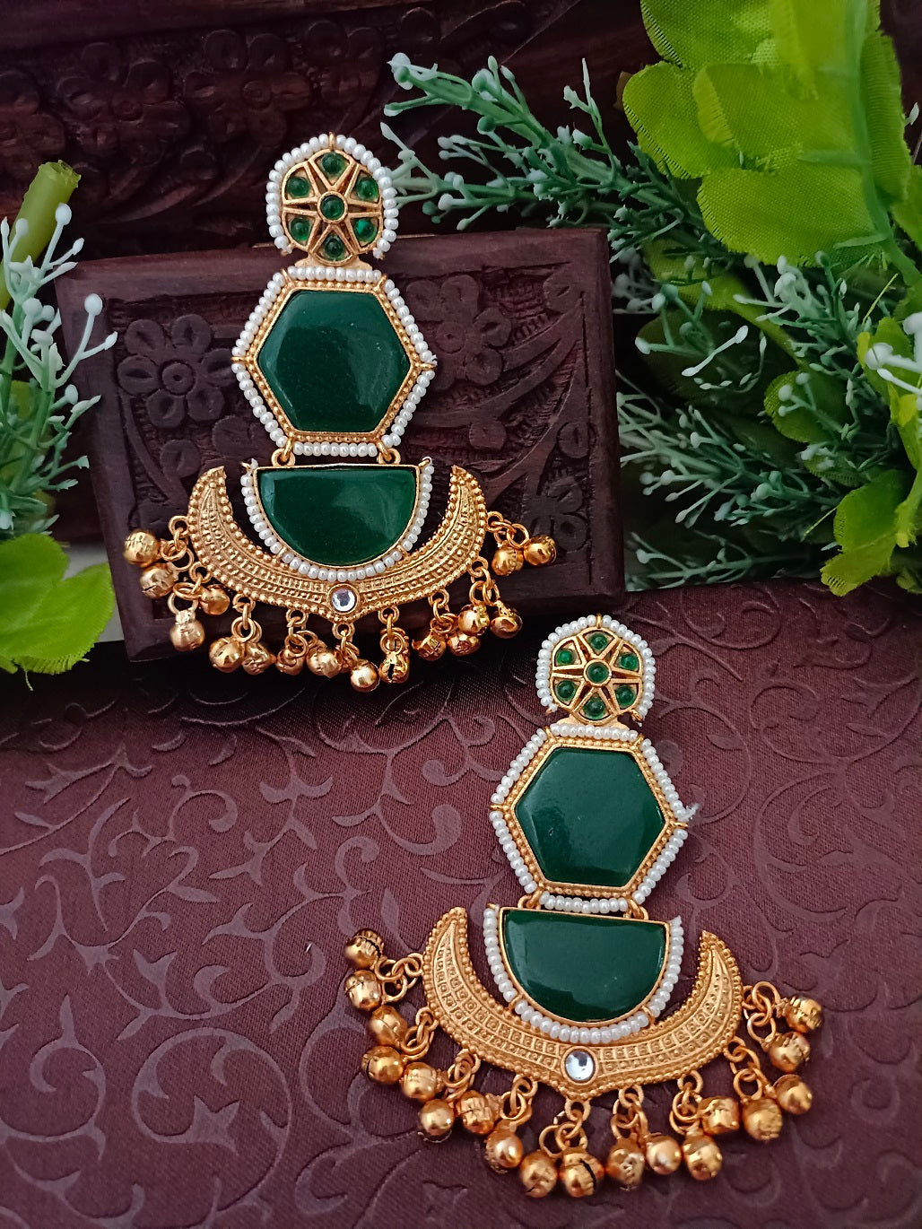 Gold-Toned Chandbali Brass Plated Kundan Studded Ghungaroo Drop Kashmiri Earrings