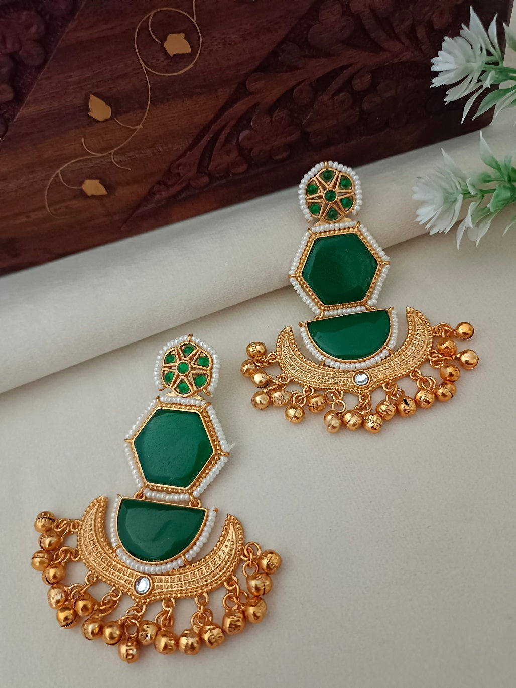 Gold-Toned Chandbali Brass Plated Kundan Studded Ghungaroo Drop Kashmiri Earrings
