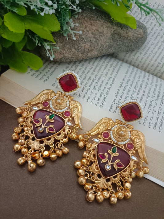 Gold-Toned Geometric Kundan Brass-Plated Kashmiri Earrings