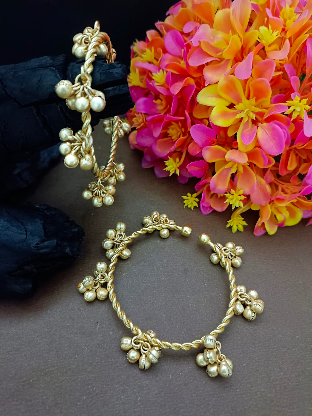 Set Of 2 Women Gold-Plated Ghungroo Beaded Kashmiri Bangle-Style Brass Bracelet