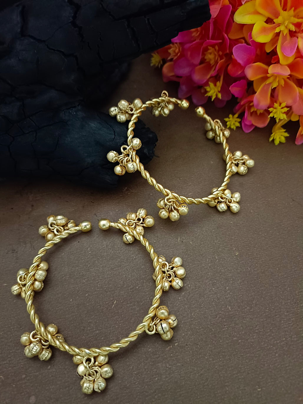 Set Of 2 Women Gold-Plated Ghungroo Beaded Kashmiri Bangle-Style Brass Bracelet