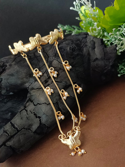 Women Brass Handcrafted Gold-Plated Hathphool Panja Multi Ring Butterfly Bracelet