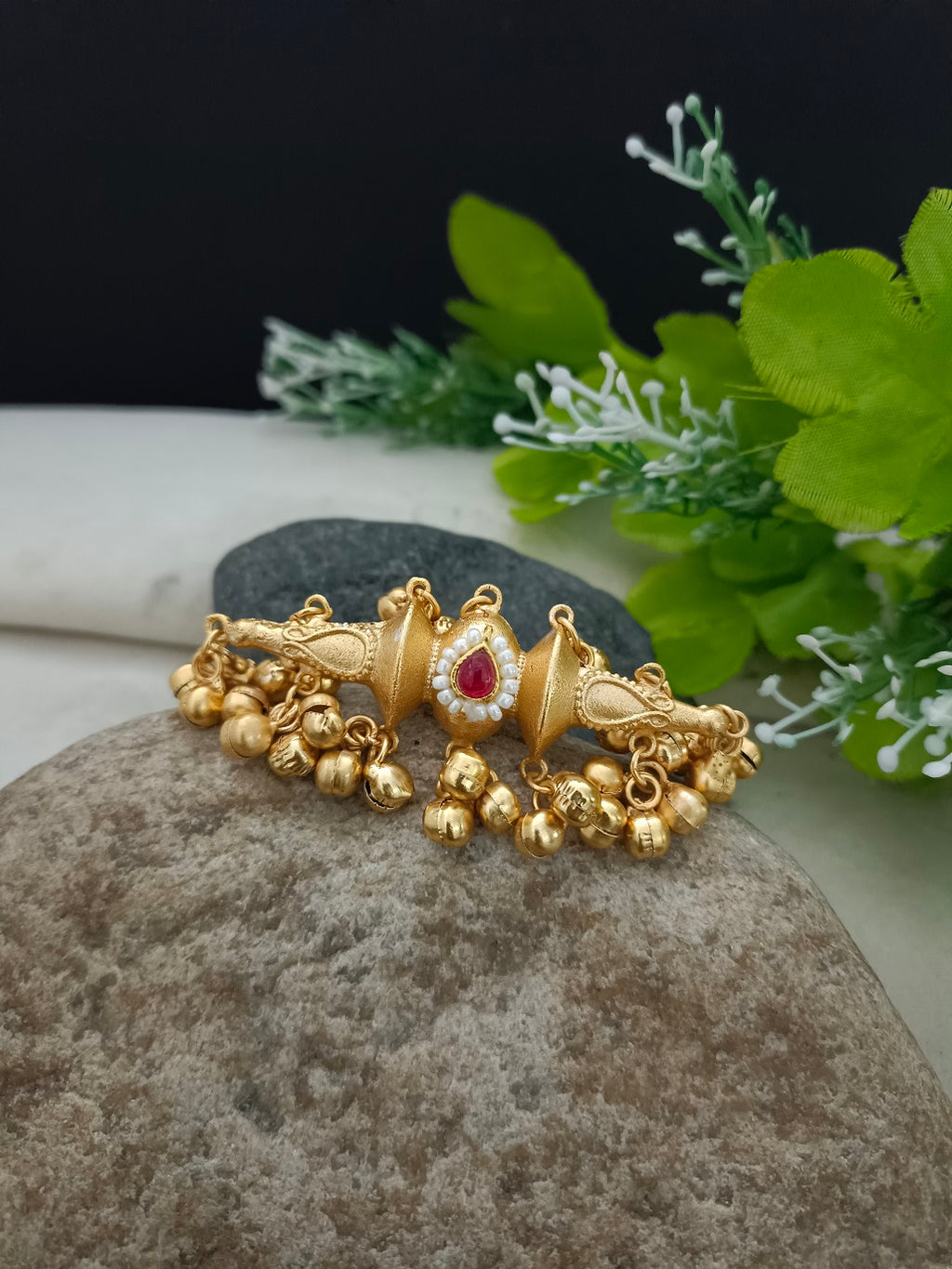 Gold-Plated Artificial Stones Studded & Pearls Beaded Ghungroo Finger Ring