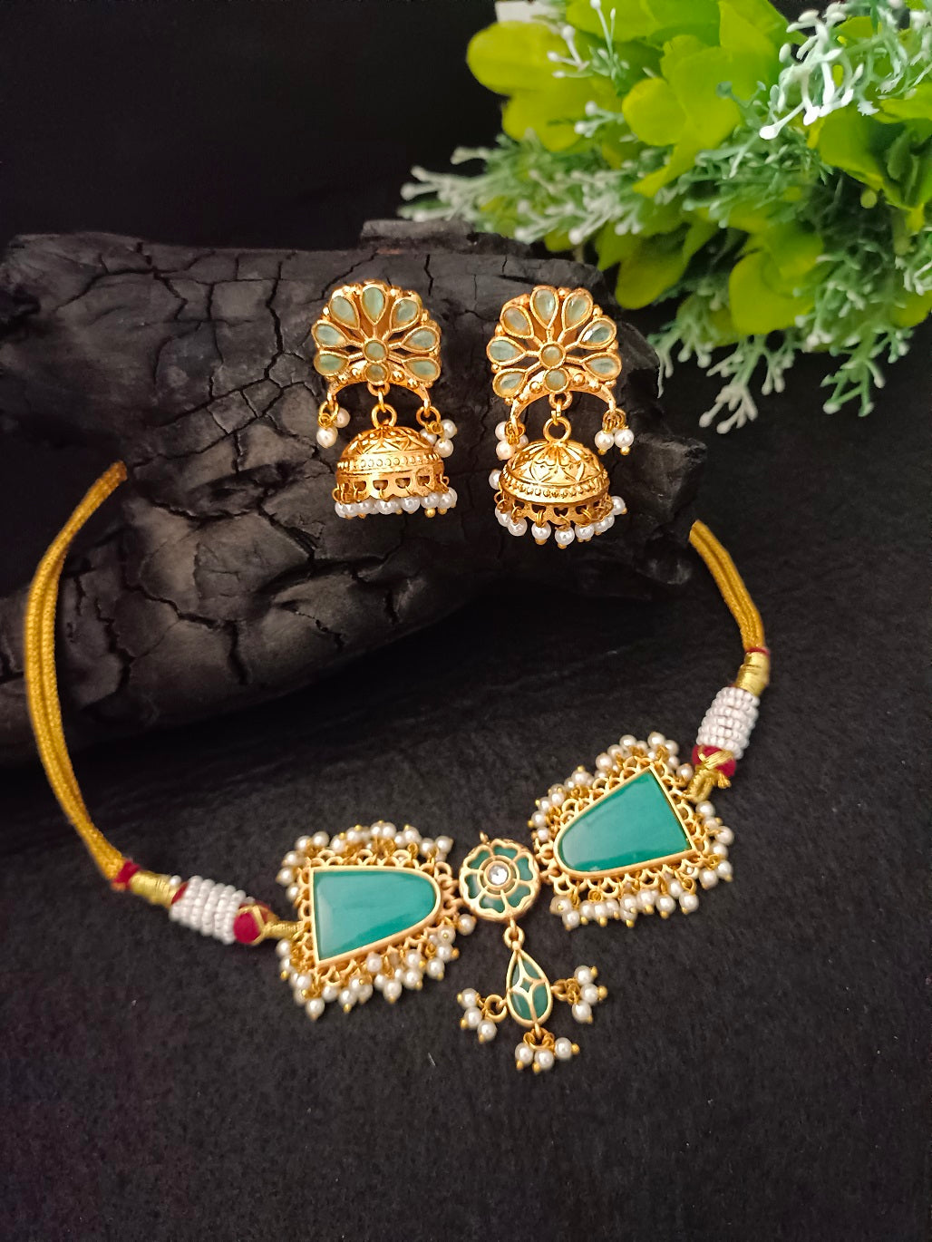 Gold-Plated Kundan & Pearl Beaded Choker Set with Jhumka Earrings