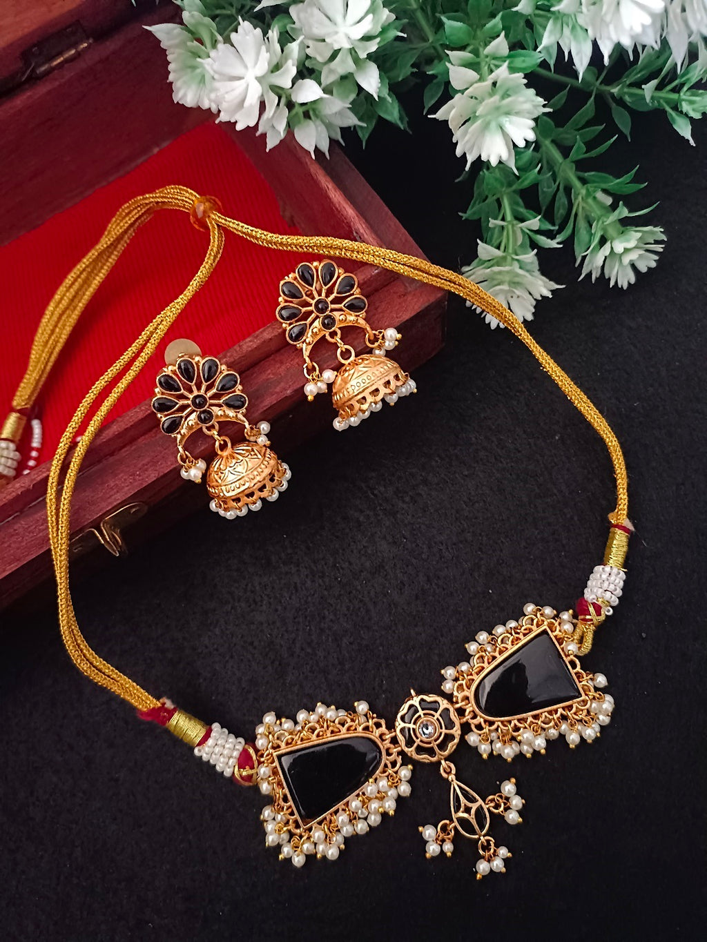 Gold-Plated Kundan & Pearl Beaded Choker Set with Jhumka Earrings