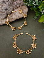 Set Of 2 Women Gold-Plated Ghungroo Beaded Kashmiri Bangle-Style Brass Bracelet