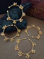 Set Of 4 Women Gold-Plated Ghungroo Beaded Kashmiri Bangle-Style Brass Bracelet