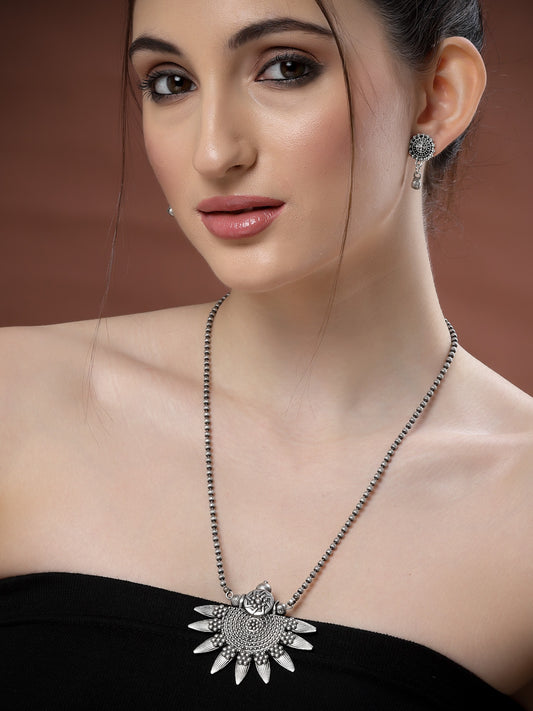 Silver Plated Artificial Beads Studded Jewellery Set