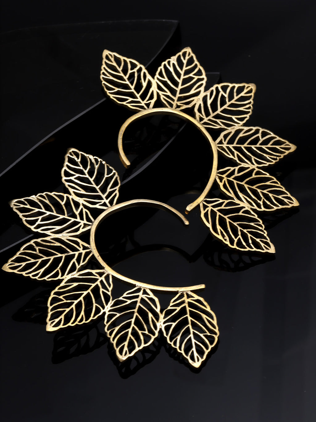 Set of 2 Gold-Plated Contemporary Leafy Statement Ear Cuffs Antique Earring