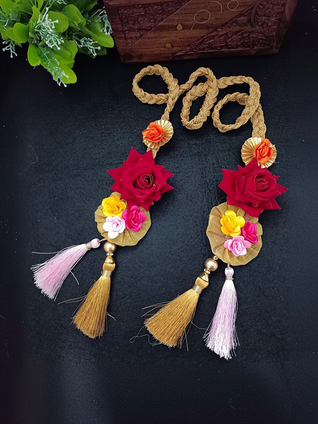 Lace & Gota Flower Choti Paranda Ponytail Braid Holder – Gold & Pink Tassel