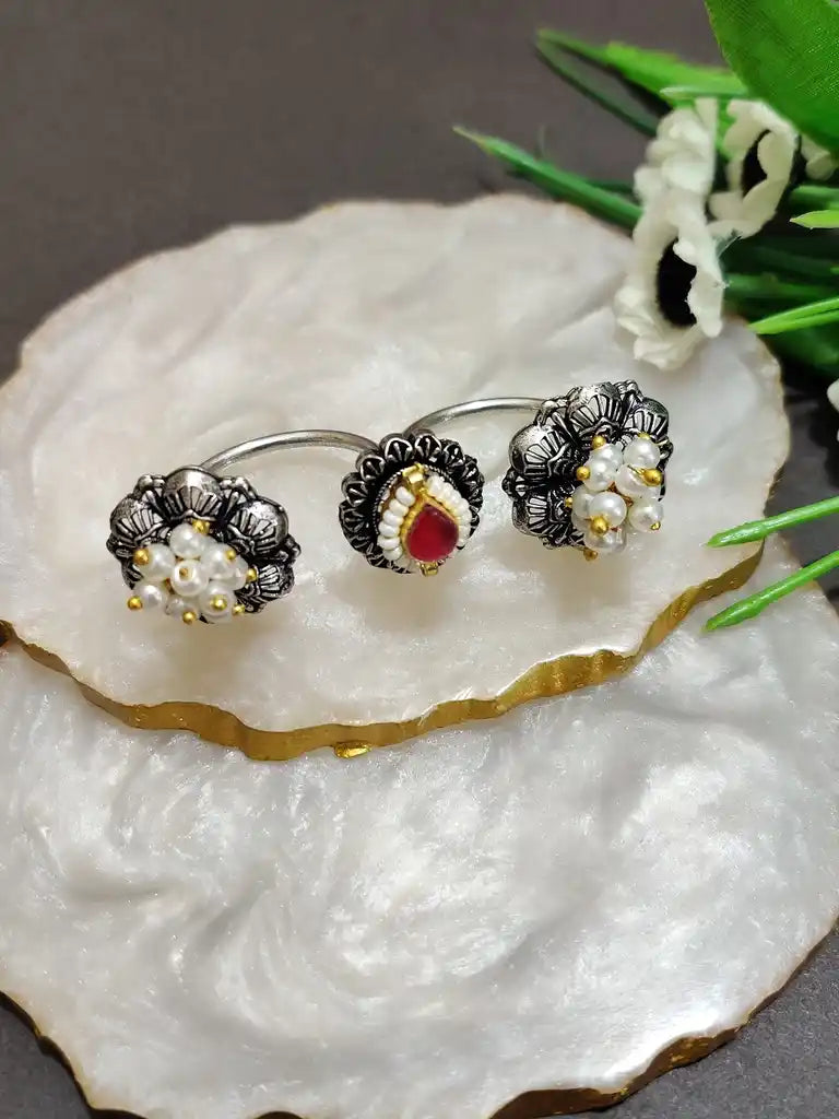 Silver-Plated Oxidised Pearl & Kundan Studded Adjustable Multi Finger Ring